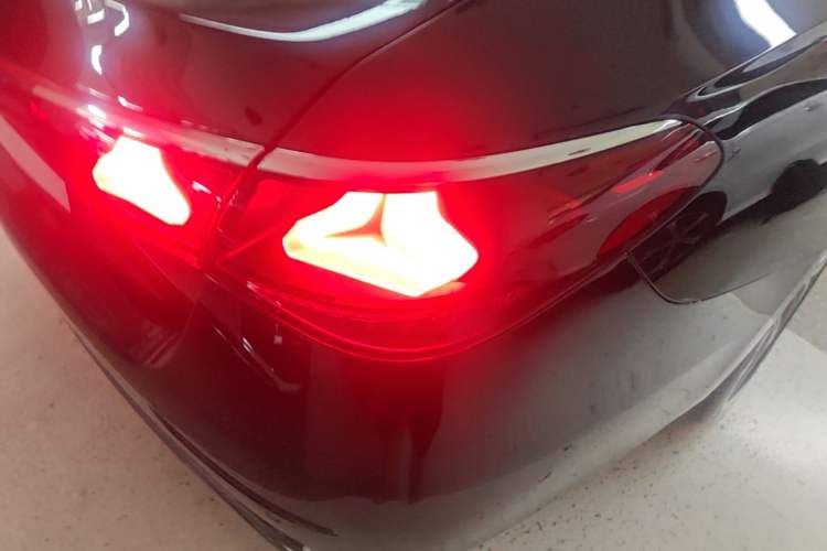 Used Mercedes-Benz E-Class 2024 E 300 L Stylish Model Exterior 3
