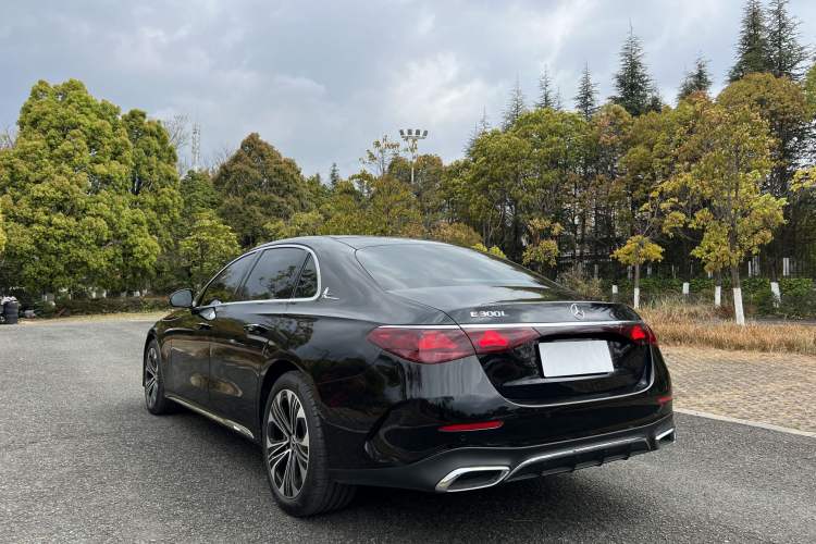 Used Mercedes-Benz E-Class 2024 Facelift E 300 L Fashion Sport Edition Exterior 3