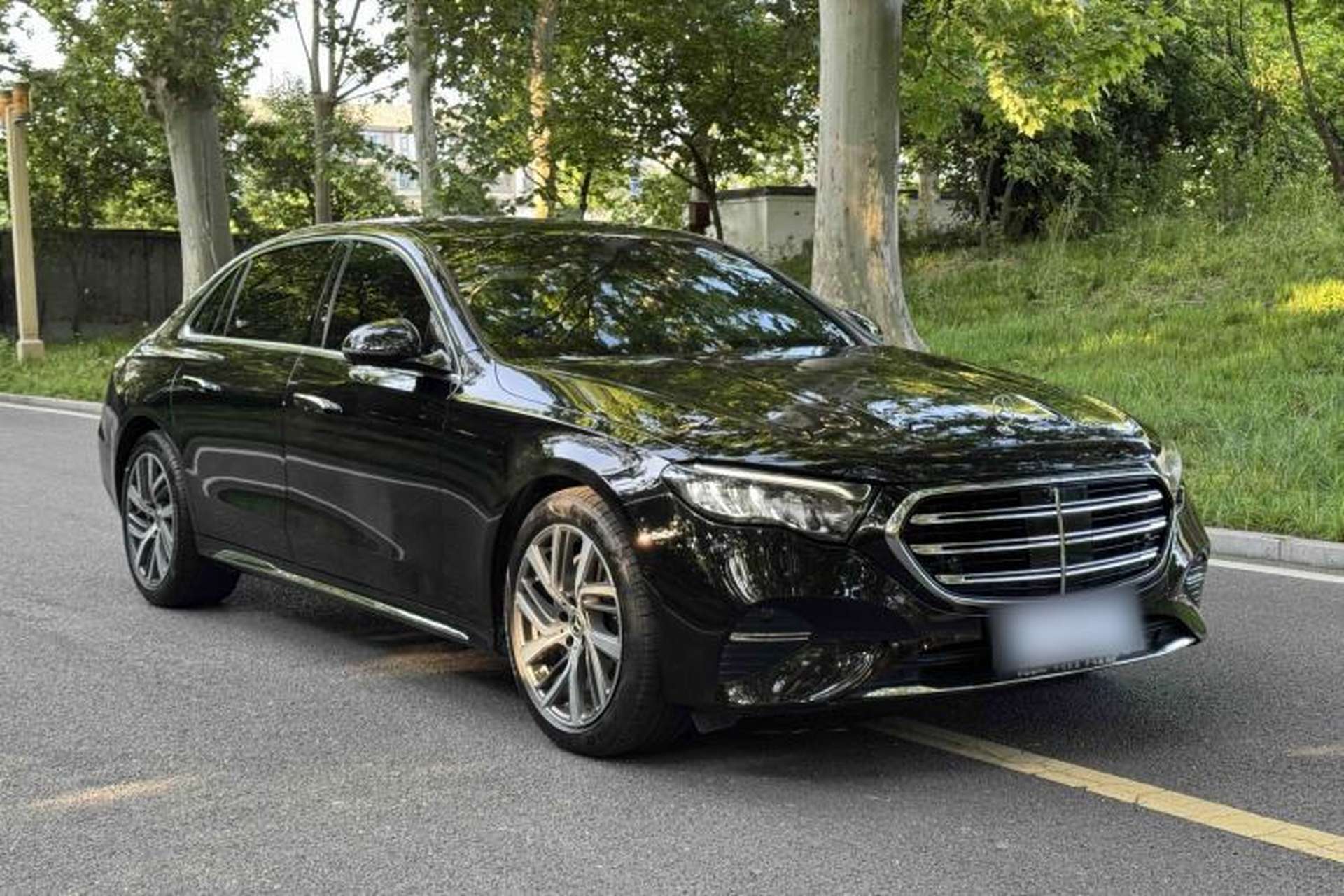 Used Mercedes-Benz E-Class 2024 E 300 L Stylish Model Exterior 3