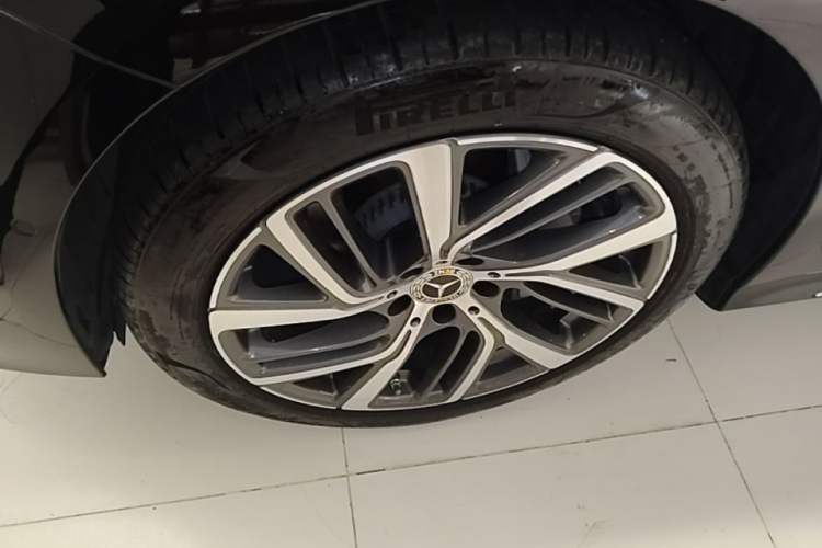 Used Mercedes-Benz E-Class 2024 Refresh E 300 L Stylish Edition Exterior 4
