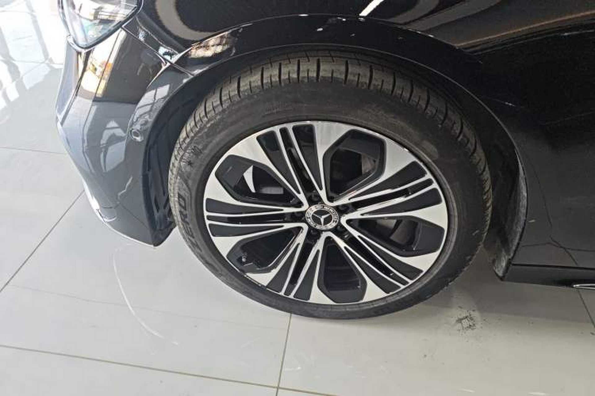Used Mercedes-Benz E-Class 2024 E 300 L Fashion Sport Model Exterior 4