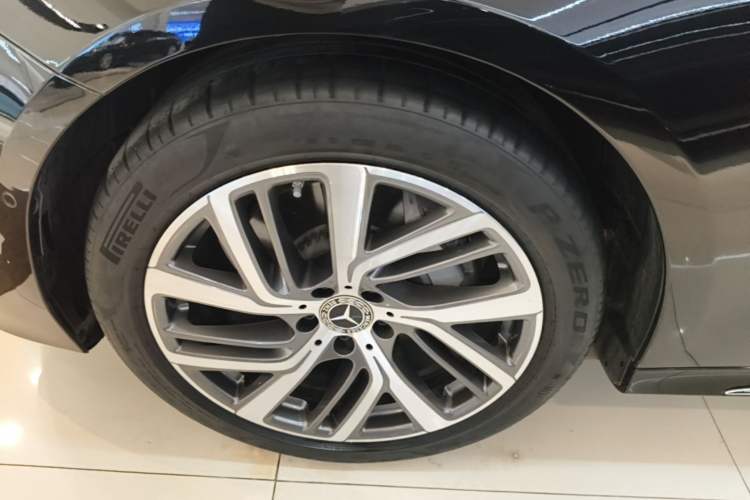 Used Mercedes-Benz E-Class 2024 E 300 L Stylish Model Exterior 4