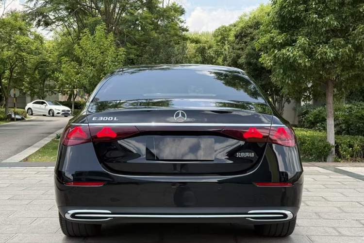 Used Mercedes-Benz E-Class 2024 Refresh E 300 L Stylish Edition Exterior 4