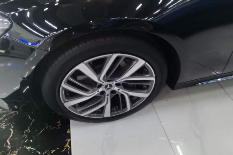 Used Mercedes-Benz E-Class 2024 E 300 L Stylish Model Exterior 4