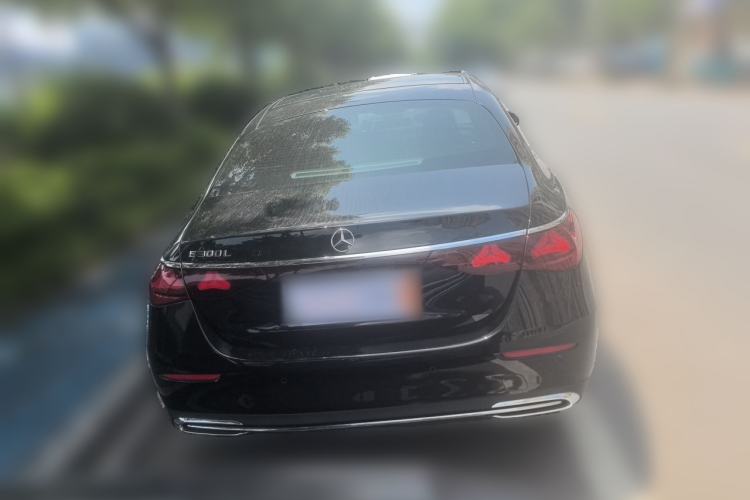 Used Mercedes-Benz E-Class 2024 E 300 L Luxury Model Exterior 4