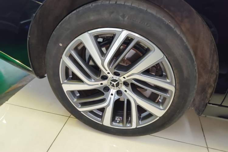 Used Mercedes-Benz E-Class 2024 Refresh E 300 L Stylish Edition Exterior 5