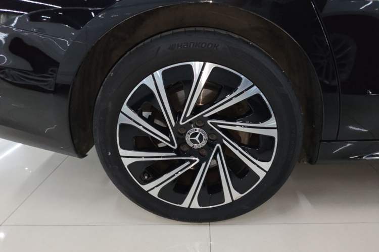 Used Mercedes-Benz E-Class 2024 E 300 L Luxury Model Exterior 5