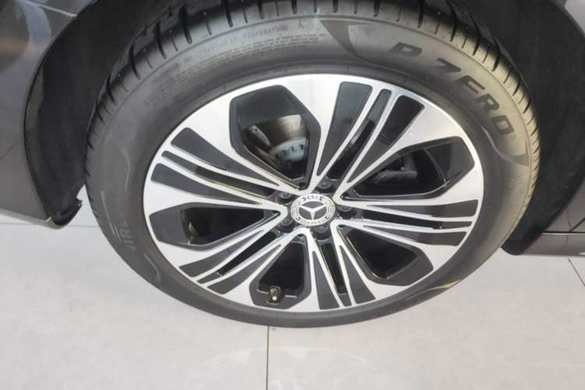 Used Mercedes-Benz E-Class 2024 E 300 L Fashion Sport Model Exterior 5