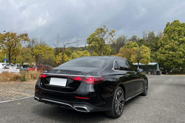 Used Mercedes-Benz E-Class 2024 Facelift E 300 L Fashion Sport Edition Exterior 5