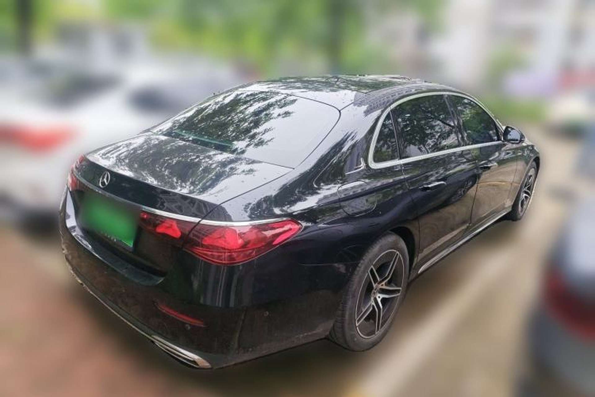 Used Mercedes-Benz E-Class 2024 E 300 L Luxury Model Exterior 5