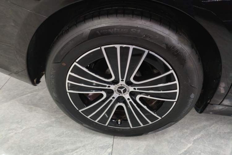 Used Mercedes-Benz E-Class 2024 E 260 L Exterior 5