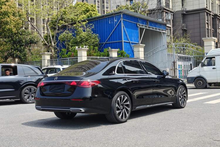 Used Mercedes-Benz E-Class 2024 E 300 L Luxury Model Exterior 5