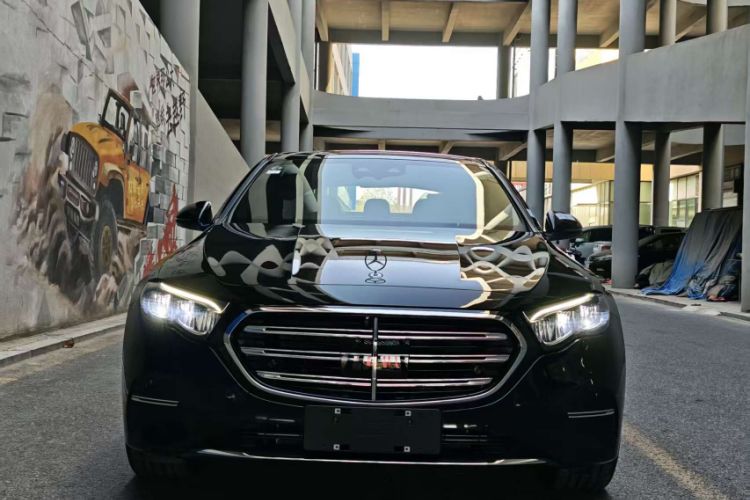 Used Mercedes-Benz E-Class 2024 E 300 L Luxury Model Exterior 6