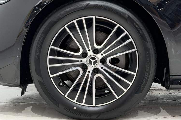 Used Mercedes-Benz E-Class 2024 E 260 L Exterior 7