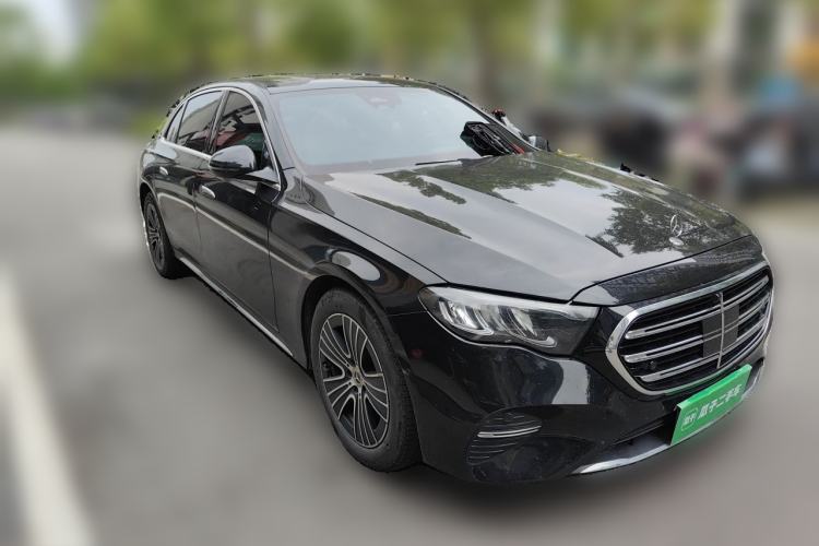 Used Mercedes-Benz E-Class 2024 E 260 L Front Right 45 Deg