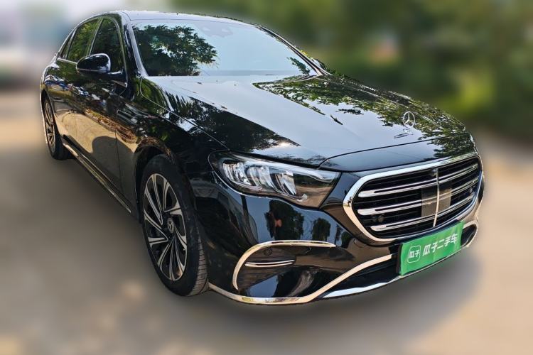 Used Mercedes-Benz E-Class 2024 Facelift E 300 L Luxury Edition Front Right 45 Deg