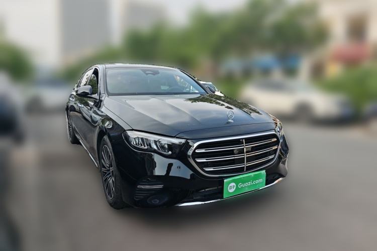 Used Mercedes-Benz E-Class 2024 E 260 L Front Right 45 Deg