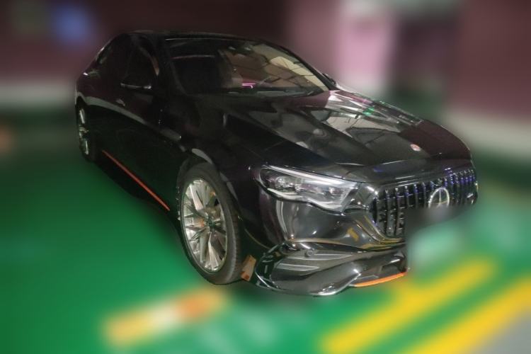 Used Mercedes-Benz E-Class 2024 E 300 Fashion Sport Edition Front Right 45 Deg