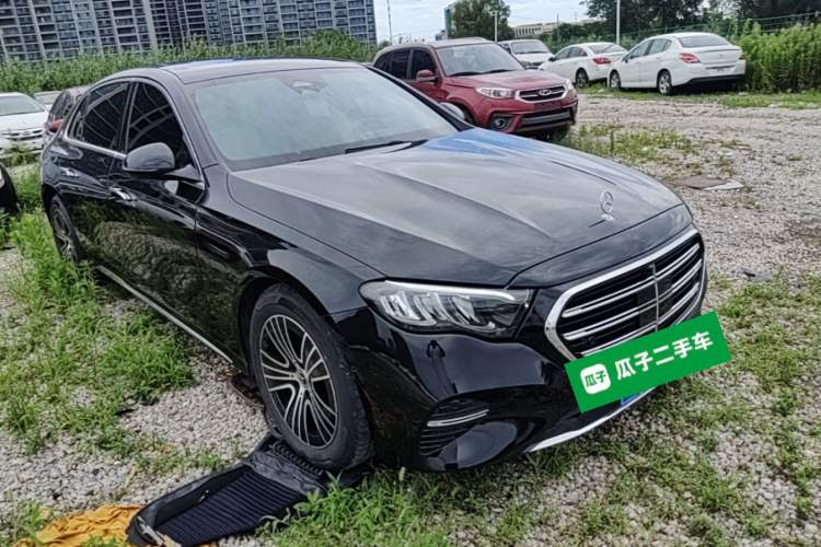 Used Mercedes-Benz E-Class 2024 E 260 L Front Right 45 Deg