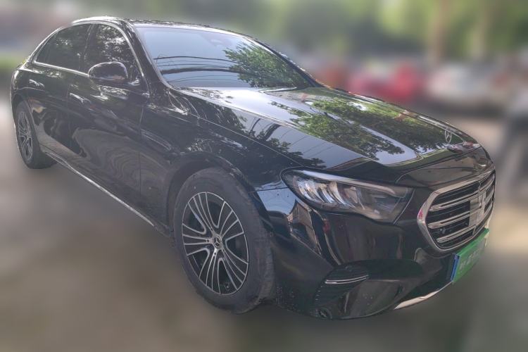 Used Mercedes-Benz E-Class 2024 Facelift E 260 L Front Right 45 Deg