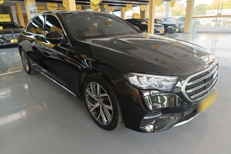 Used Mercedes-Benz E-Class 2024 Refresh E 300 L Stylish Edition Front Right 45 Deg