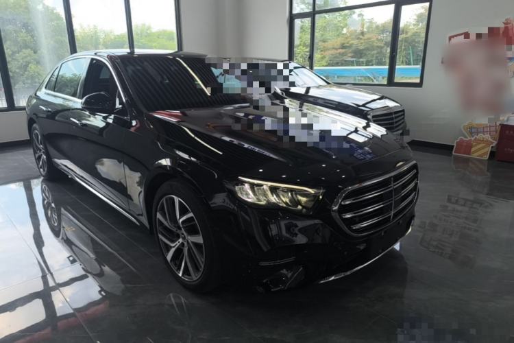 Used Mercedes-Benz E-Class 2024 Refresh E 300 L Stylish Edition Front Right 45 Deg