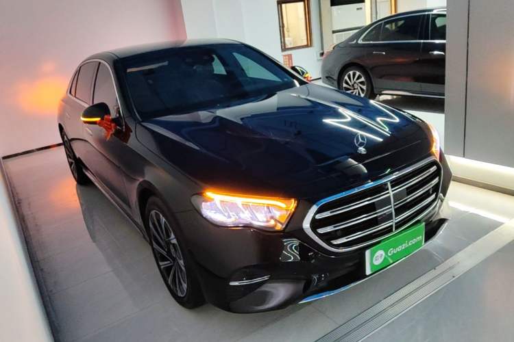 Used Mercedes-Benz E-Class 2024 Facelift E 300 L Luxury Edition Front Right 45 Deg