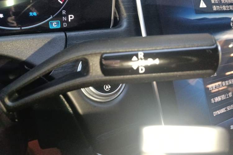 Used Mercedes-Benz E-Class 2024 Facelift E 300 L Fashion Sport Edition Gear Lever