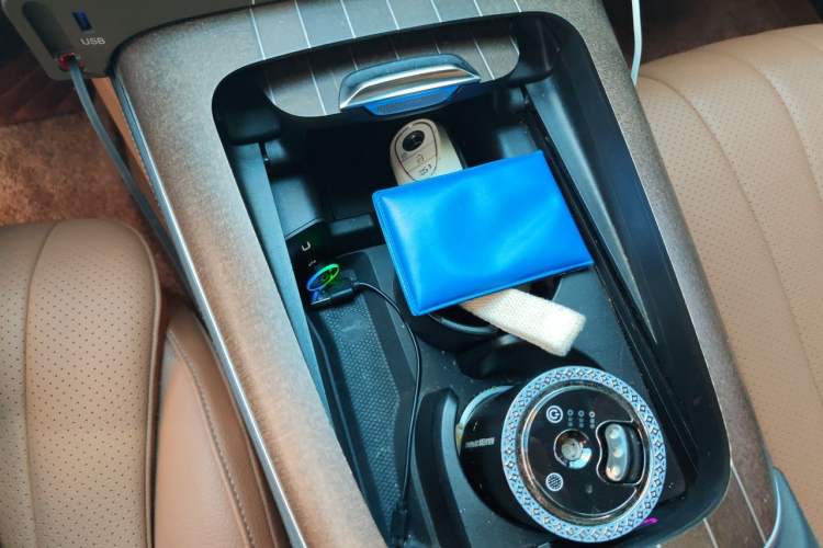 Used Mercedes-Benz E-Class 2024 E 300 L Luxury Model Gear Lever