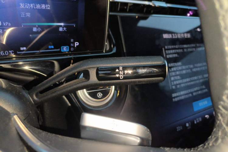 Used Mercedes-Benz E-Class 2024 Facelift E 300 L Luxury Edition Gear Lever