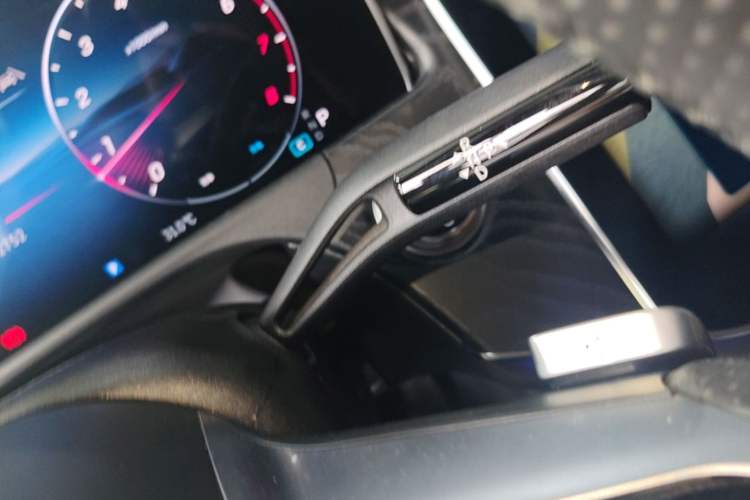 Used Mercedes-Benz E-Class 2024 E 300 L Fashion Sport Model Gear Lever
