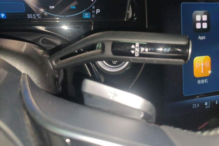 Used Mercedes-Benz E-Class 2024 Facelift E 300 L Luxury Edition Gear Lever