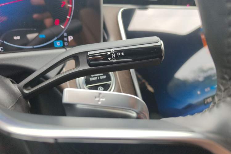 Used Mercedes-Benz E-Class 2024 E 300 L Stylish Model Gear Lever