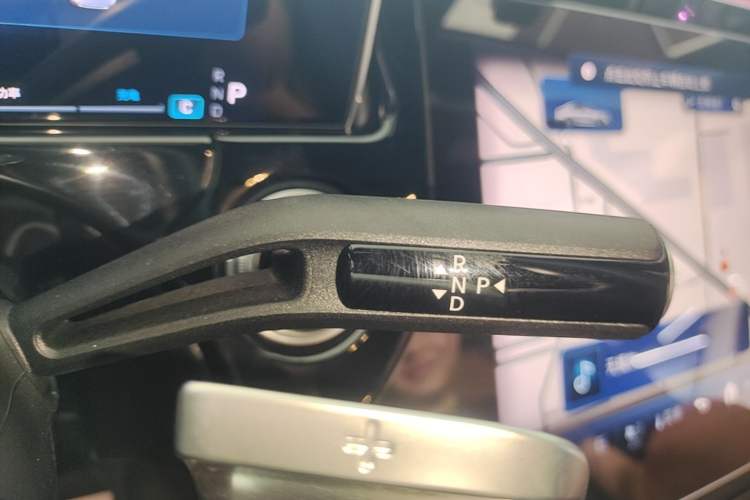 Used Mercedes-Benz E-Class 2024 E 300 L Luxury Model Gear Lever