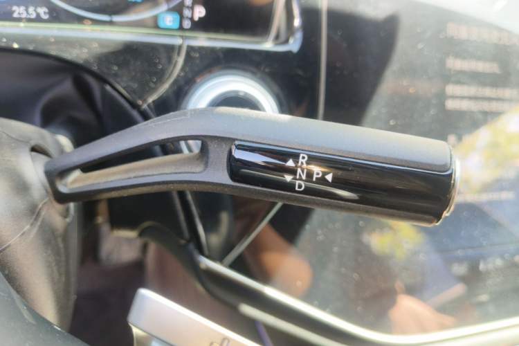 Used Mercedes-Benz E-Class 2024 E 300 L Luxury Model Gear Lever
