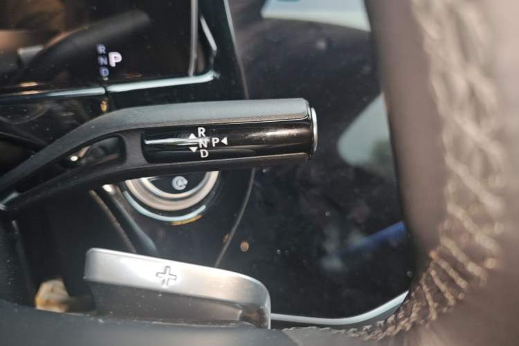 Used Mercedes-Benz E-Class 2024 Facelift E 300 L Luxury Edition Gear Lever