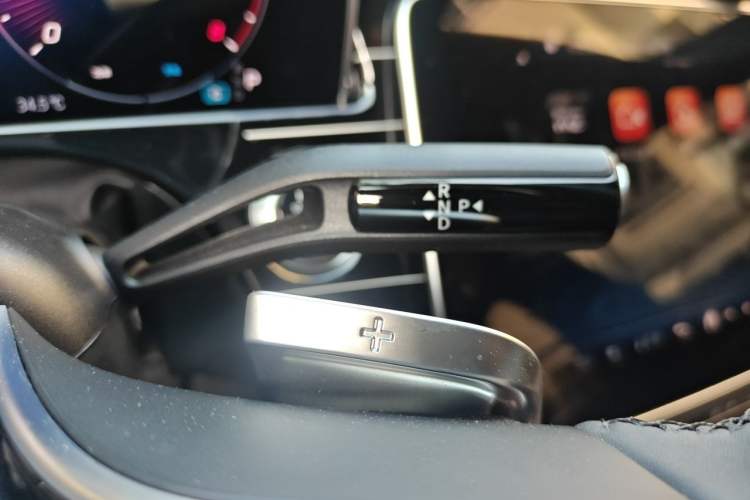 Used Mercedes-Benz E-Class 2024 E 260 L Gear Lever