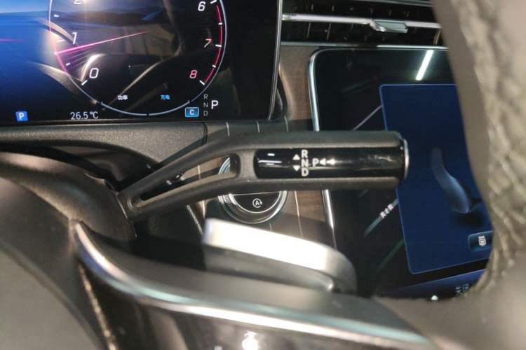 Used Mercedes-Benz E-Class 2024 E 300 L Stylish Model Gear Lever