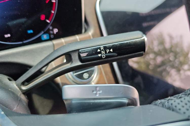 Used Mercedes-Benz E-Class 2024 E 300 L Stylish Model Gear Lever