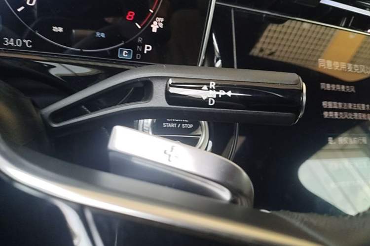 Used Mercedes-Benz E-Class 2024 E 300 L Luxury Model Gear Lever