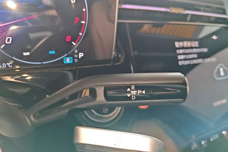 Used Mercedes-Benz E-Class 2024 E 300 L Luxury Model Gear Lever