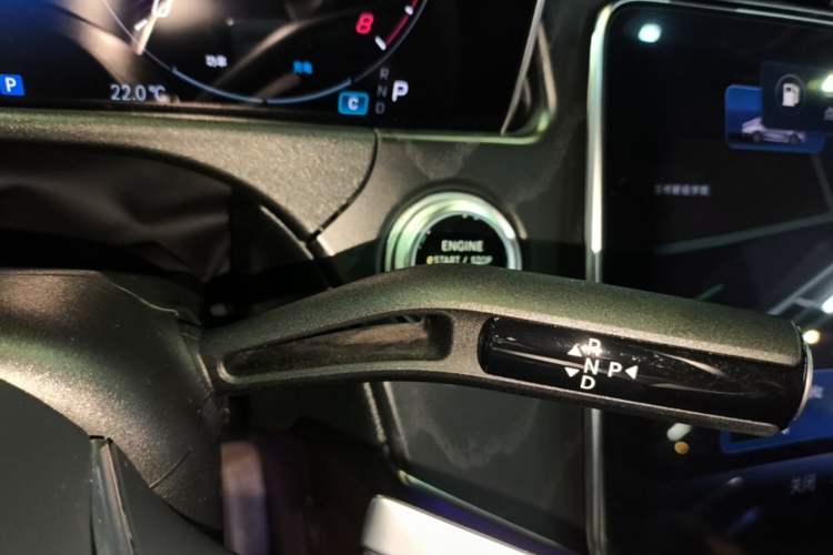 Used Mercedes-Benz E-Class 2024 Refresh E 300 L Stylish Edition Gear Lever