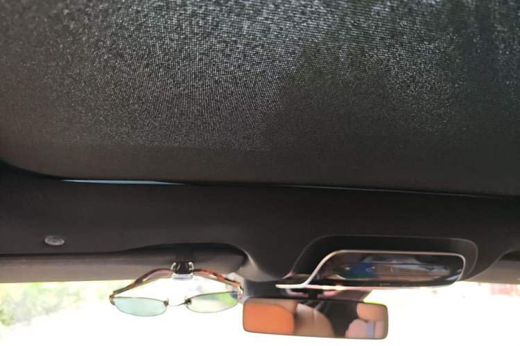 Used Mercedes-Benz E-Class 2024 Facelift E 300 L Luxury Edition Headliner