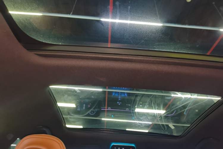 Used Mercedes-Benz E-Class 2024 Refresh E 300 L Stylish Edition Headliner