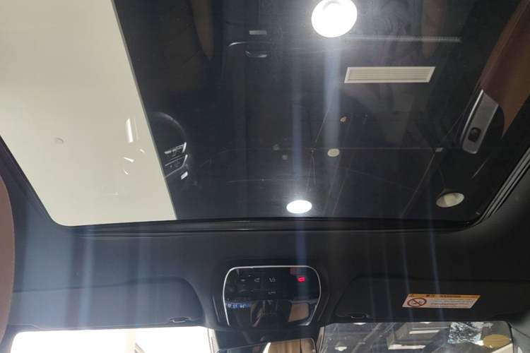 Used Mercedes-Benz E-Class 2024 E 300 L Fashion Sport Model Headliner