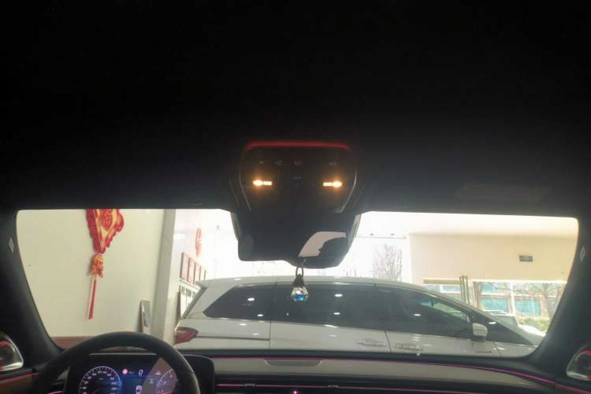 Used Mercedes-Benz E-Class 2024 Refresh E 300 L Stylish Edition Headliner