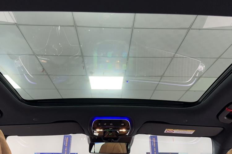 Used Mercedes-Benz E-Class 2024 Refresh E 300 L Stylish Edition Headliner