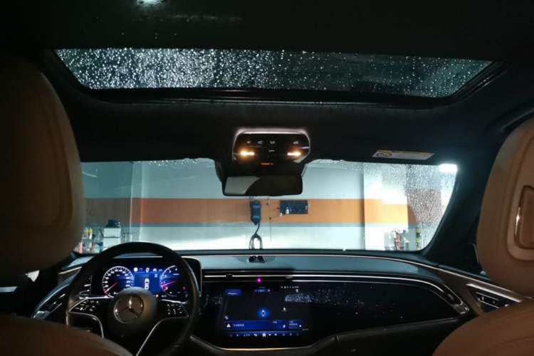 Used Mercedes-Benz E-Class 2024 E 300 L Luxury Model Headliner