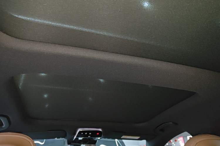 Used Mercedes-Benz E-Class 2024 Refresh E 300 L Stylish Edition Headliner