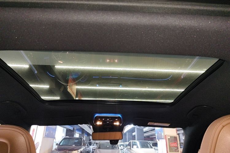 Used Mercedes-Benz E-Class 2024 Refresh E 300 L Stylish Edition Headliner
